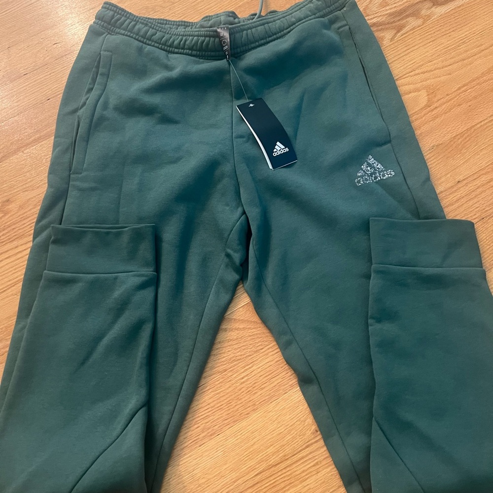 - Adidas stadium nwt joggers